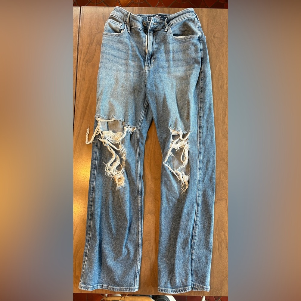 Hollister Distressed Ripped Blue Jeans Ultra High Rise Dad Jeans